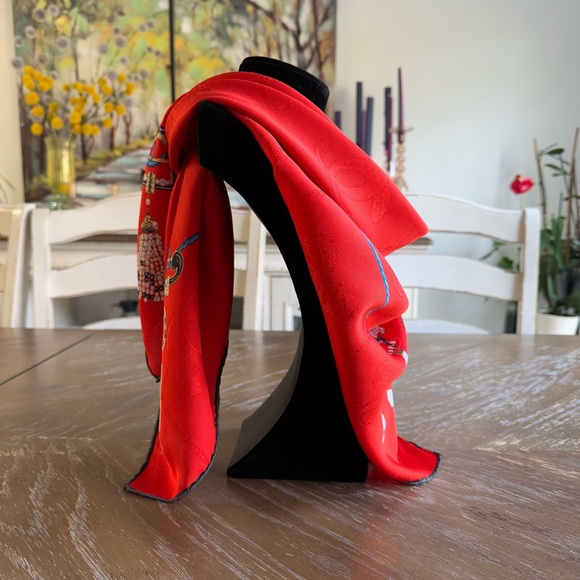 Authentic Cartier Scarf - Picture 5 of 9